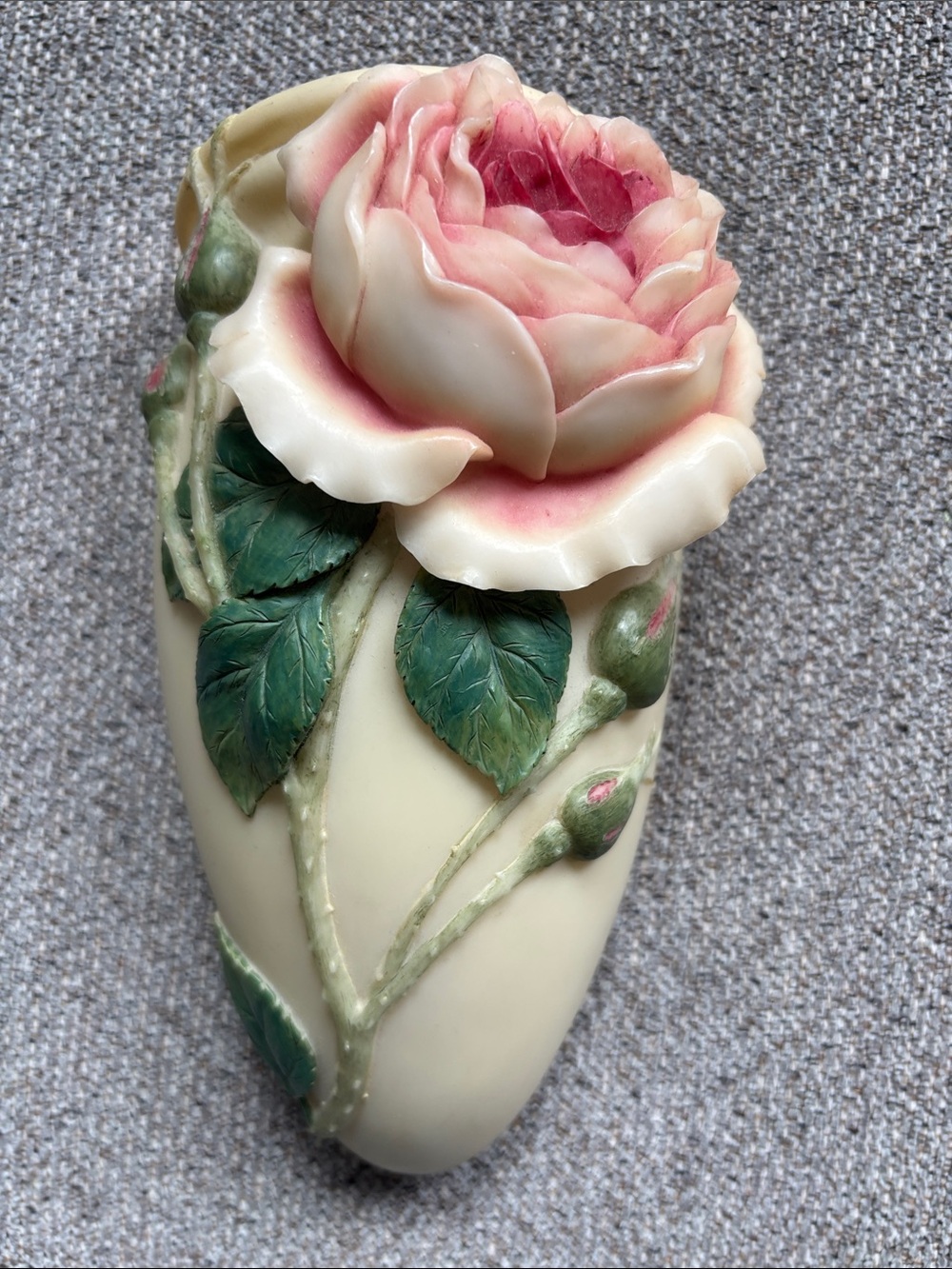 English vintage rose Decorative Cream Wall Pocket Vase with Pink Rose Accent